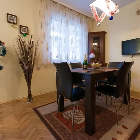 Sea Garden Plaza - Free Parking Apartman Burgasz